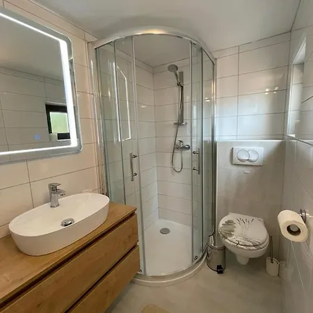 Kuca Za Odmor Alf 度假居 *