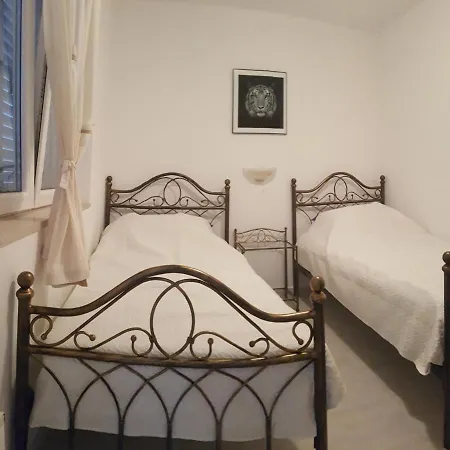 Kuca Za Odmor Alf Kampor