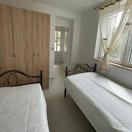 Kuca Za Odmor Alf Holiday home Kampor