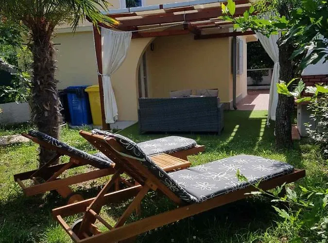 Kuca Za Odmor Alf Kampor